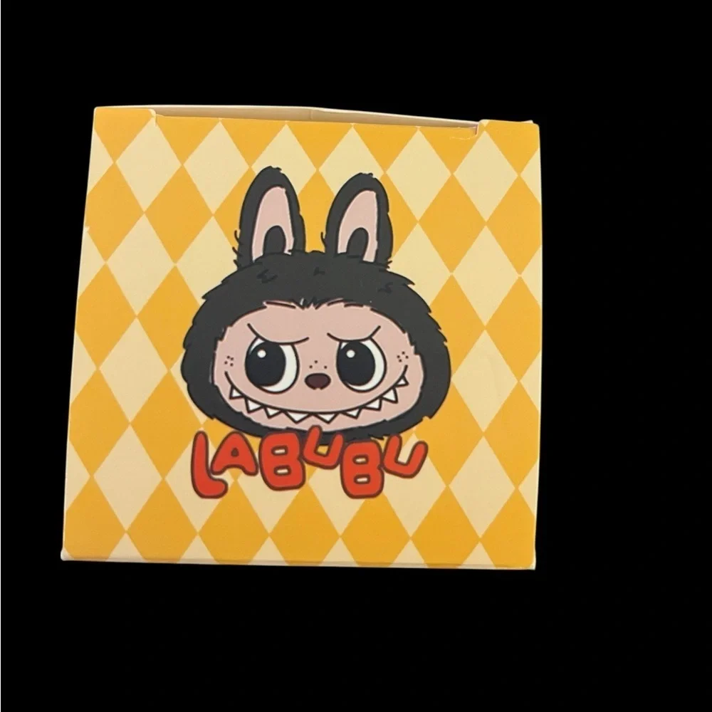 Labubu cute collectible